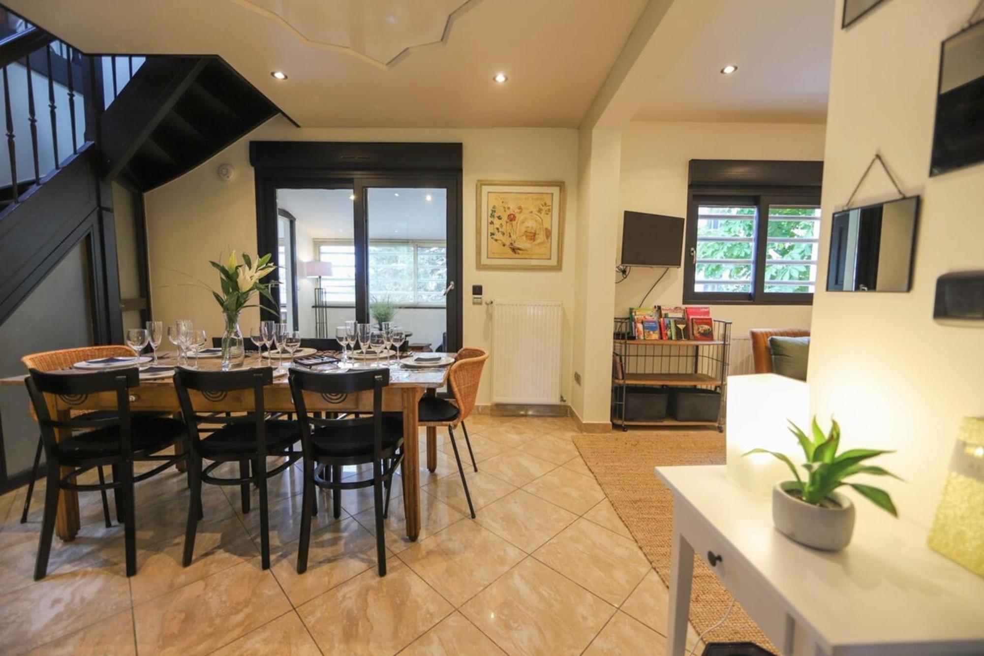Chez Maminou - 8 Couchages Parking Proche Centre Apartment Annecy Exterior photo